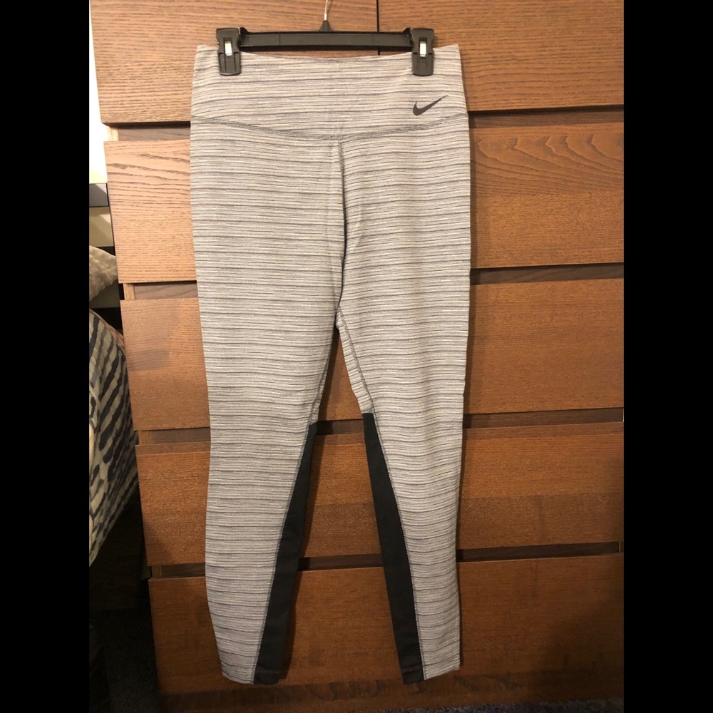 Nike leggings